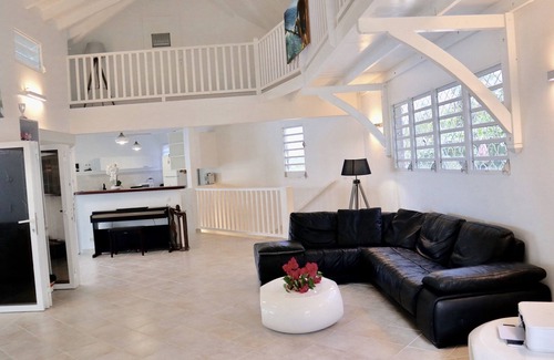 Morel Villa | New announcement! Superb MORELLE villa, facing the sea, 50 metres from the beach