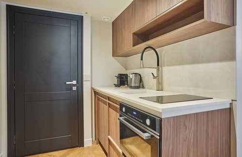 Porte-Saint-Martin Apartment | New apartment Center of Paris/Le Marais