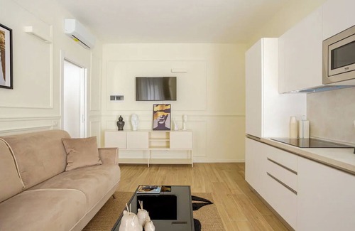 Central Station Apartment | New Apartment in Milan in excellent location, everything at your fingertips!