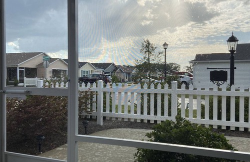 Wildwood House | New area in villages, community pool behind house