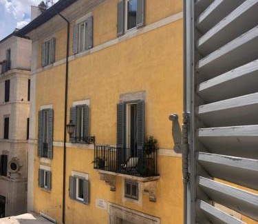 Rione VIII Sant'Eustachio Apartment | NEW! BELLISSIMO PalazzoFranchi Pantheon