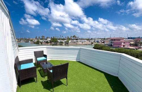 Port Isabel House | NEW! Blizzard's Lighthouse