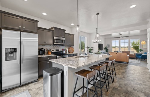 Meridian House | NEW BoHo Cottage w/Arcade room- Pet friendly!