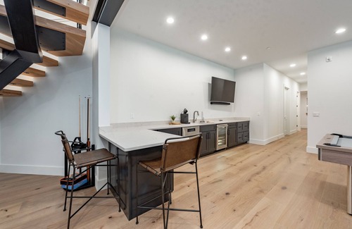 McHenry House | New! Boulder's Edge: Lake Access, Dock Slip, Fireplace, Pool Table!