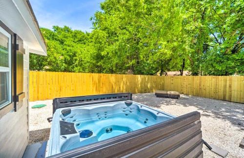 New Braunfels House | New Braunfels Haven with Hot Tub and Fire Pit!