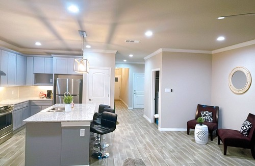 South Arlington House | NEW BUILT 4Br2.5Ba. Stylist and Comfortable experience