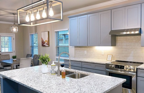 South Arlington House | NEW BUILT 4Br2.5Ba. Stylist and Comfortable experience