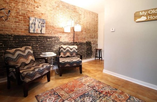 Butchertown House | New Butchertown/NuLu Boutique Suites