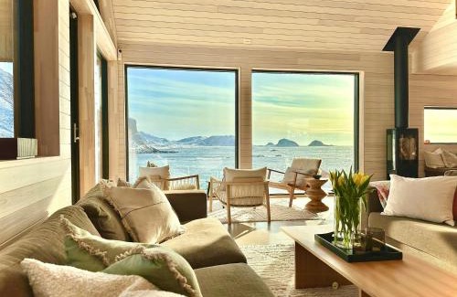 Straumsjoen House | New Cabin With Ocean Views In Vesterålen
