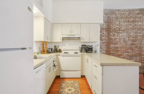 Soulard Apartment | NEW! Charming Soulard Retreat with Historic Character