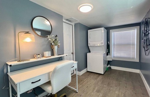 Earlewood House | *NEW* COLA Lincoln Loft