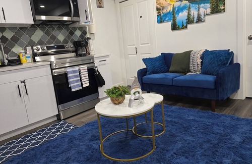 Strathcona County House | New Cozy 1 Bedroom Basement