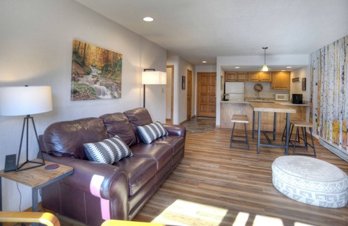 Purgatory Condo | New! Cozy Aspen Grove Retreat (#311) | Near Ski w/Shuttle - Deck/Pool/HotTub