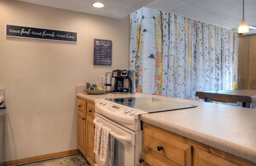 Purgatory Condo | New! Cozy Aspen Grove Retreat (#311) | Near Ski w/Shuttle - Deck/Pool/HotTub