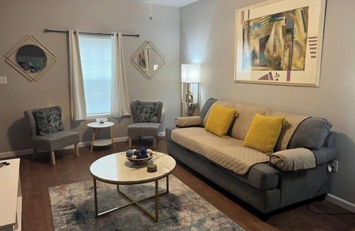 Valdosta Apartment | New Cozy Entire Apartment 2-bedroom 2.5 Bath