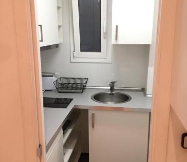 Les Tres Torres Apartment | NEW! Cute apartment near metro