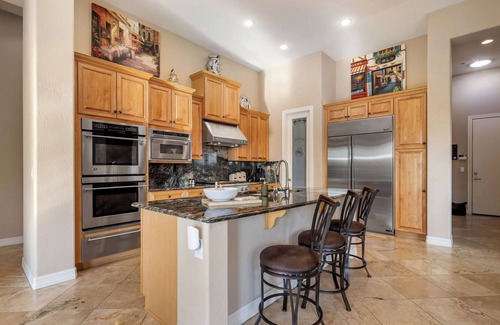 Anthem Country Club House | New! Desert Oasis - Rare Resort-Style Escape in Anthem Country Club – Heated Pool, Spa, Putting Green + More!