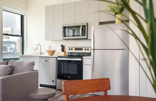Uptown District Hotel | New! Downtown Condo at The Standard