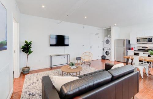South Main Historic District Apartment | New Downtown Loft Style Apartment Above Restaurant