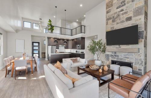 Park City House | New East Deer Valley, 1 min, 994 New luxury 5br Twin House, Hot Tub, Lake view, Park City 10 min