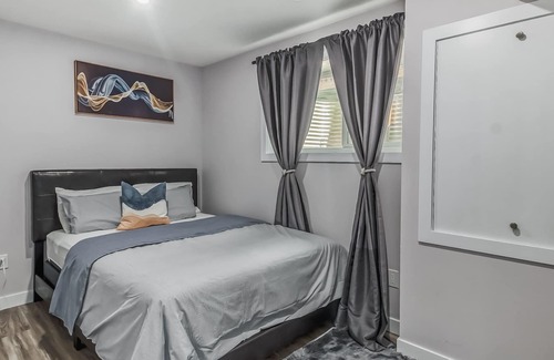 Southwest Edmonton House | New entire guest suite in Southwest Edmonton