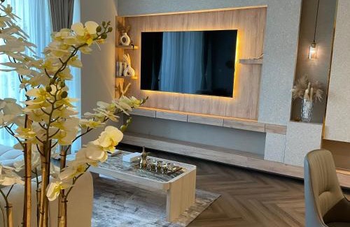 Downtown Dubai Apartment | New Exclusive 2BR Downtown Dubai Burj Khalifa View and Dubai Mall