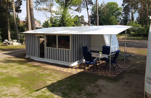Stadt Wusterhausen House | New glamping accommodation rental caravan with toilet and kitchen