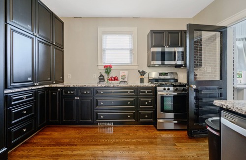 Southwest Raleigh House | NEW! Historic > Downtown > Artist Home > Unique