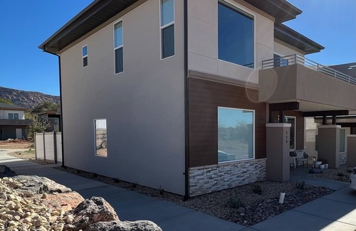 Colorado City House | New Home in Hildale with Private Hot-Tub