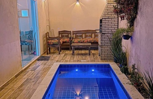 Jabaquara House | New house with pool on Jabaquara beach, 100 m to the beach