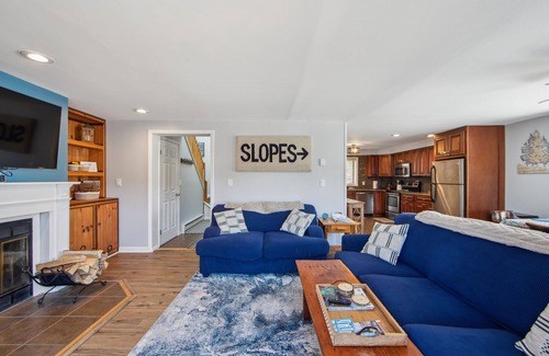 North Creek House | NEW! Hullabaloo 23E - Upgrade End Unit with Mountain Views by The Summit at Gore Mountain