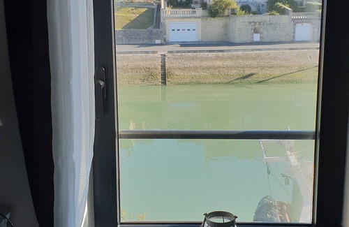 Port-en-Bessin-Huppain Apartment | New in 2018 apartment with sea and harbor views WW2 Normandy landing beaches