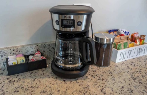 Buchanan Apartment | New King Bed Apartment: Brewery| River| Downtown