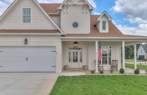 Winchester House | NEW!!! Lake Life Retreat with all the top amenities