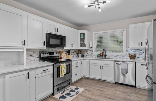 Terrell House | New Lakefront Getaway on Lake Norman