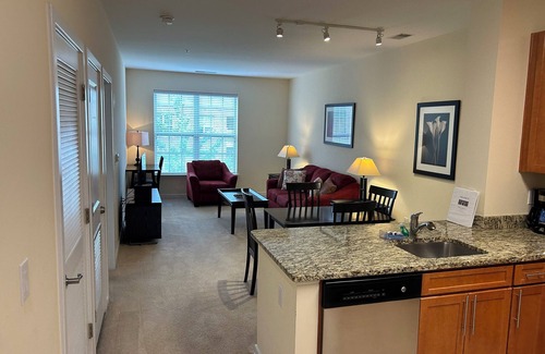 Buckingham Apartment | NEW Listing 1-bedroom apartment with fitness room in Arlington VA DC area