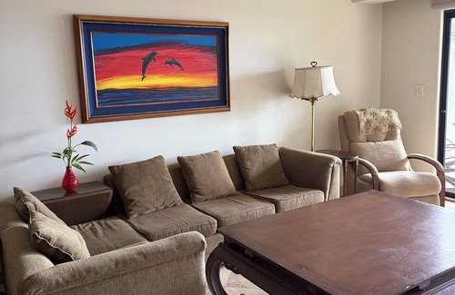Kihei Condo | New listing. A/C in bedrooms of townhouse -full ocean view.steps to the beach