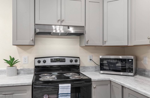 Florence House | New Listing! Beautiful new construction Sutton lake area home. Sister home also available next door