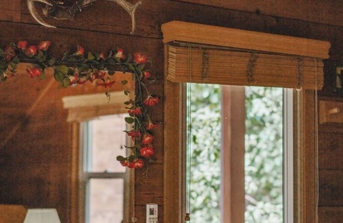 Sedona Cabin | NEW LISTING! Canyon Wren Creek Access- Morning Glory by RedAwning