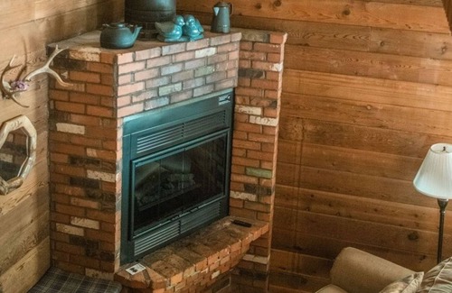 Sedona Cabin | NEW LISTING! Canyon Wren- Sycamore- Creek Access by RedAwning