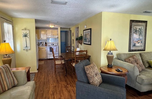 Fairhope House | NEW LISTING! Cozy Fairhope Cottage w/Bayview