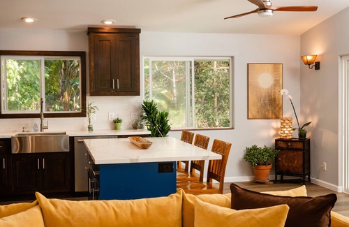 Kalaoa House | New Listing- Hale Aka'ula, house of the red sunset