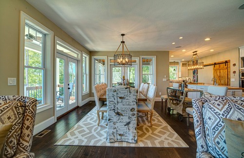 Blairsville Cabin | New Listing-Havenly Heaven-Amazing home w/private dock 4 boating