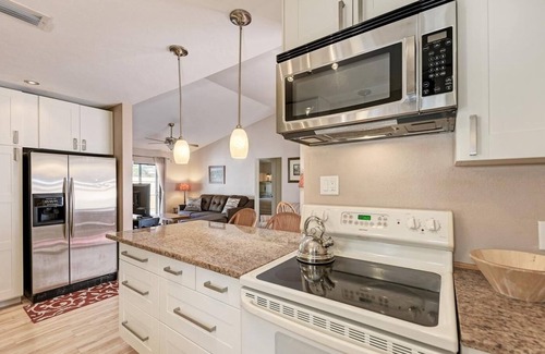 Gulf Gate Estates House | New Listing! LESS THAN A 5 Miles TO #1 RATED SIESTA KEY BEACH. SARASOTA