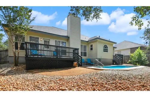 North San Antonio - SAT House | NEW LISTING Midtown home w pool, relax & have fun