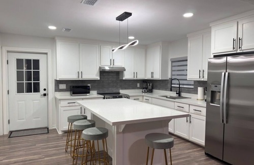 McAllen House | NEW LISTING!n4 Bedrooms/3.5 Bathrooms
