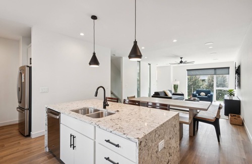 Iowa City House | NEW LISTING! New Modern Townhome with Rooftop Patio by RedAwning