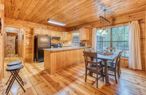 Blue Ridge Cabin | New Listing! Secluded Getaway with Private Hot Tub.
