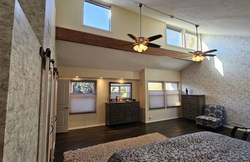 Murray House | NEW LISTING! Ski & Enjoy the Wasatch Mountains, Located @ Cottonwood Canyons