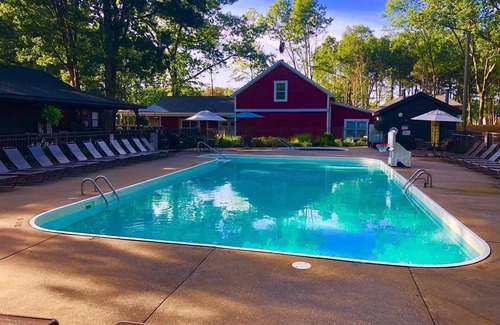 Holland House | New Listing: The "Stable" at OGR! 5 Star Accommodations! Sleeps 4
